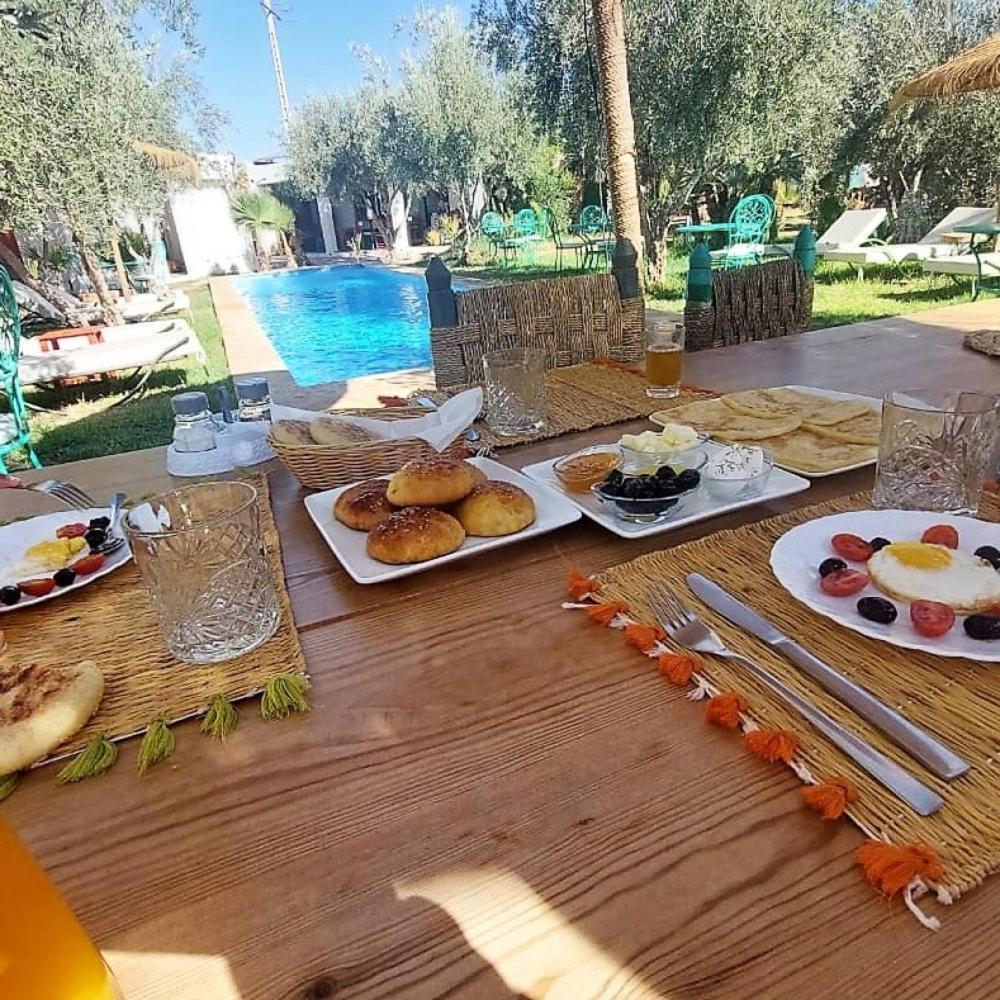 Guest house Manzal Lahbab, 2villas 2bungalows 2piscines Et Jardins