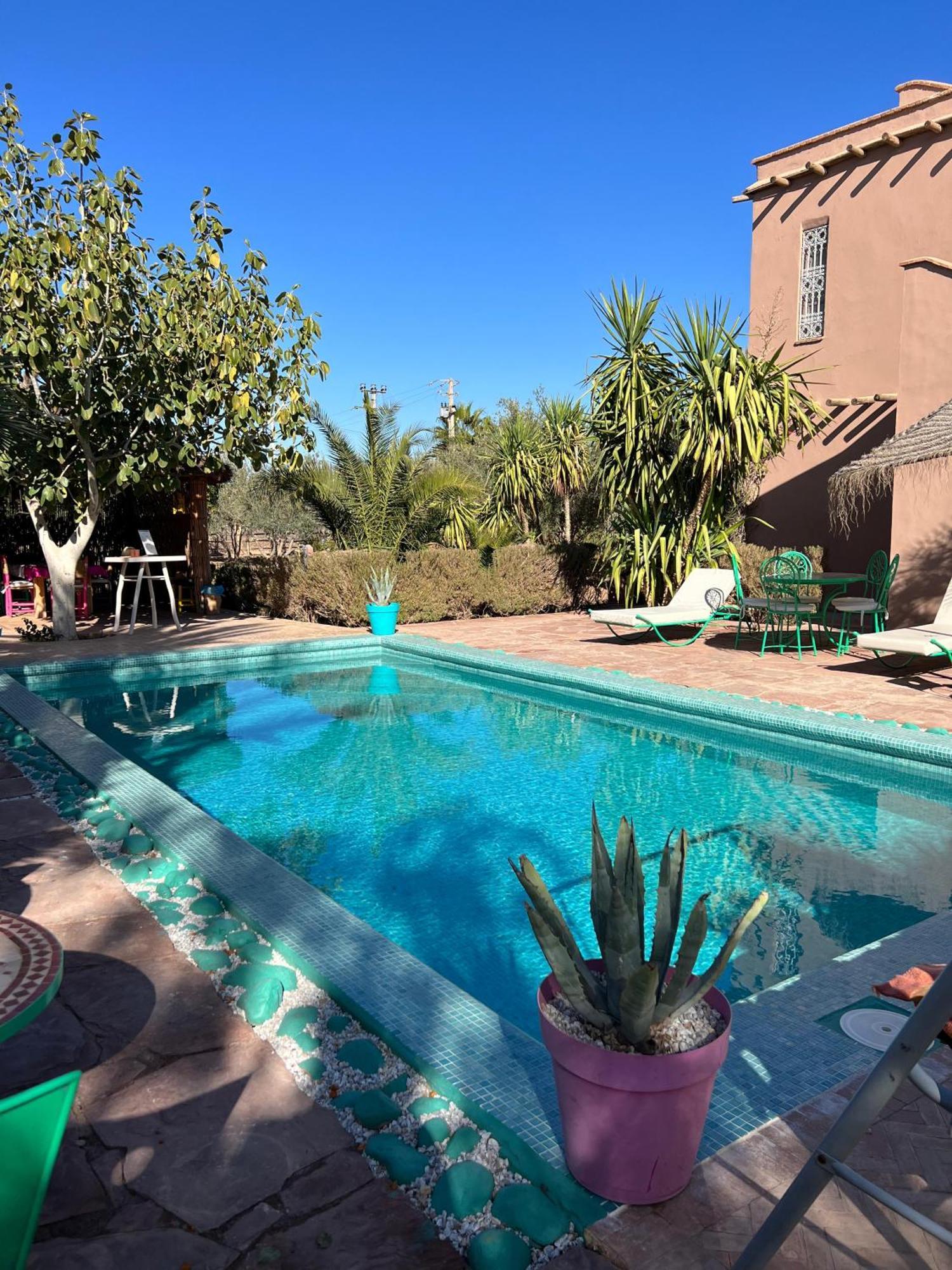 Guest house Manzal Lahbab, 2villas 2bungalows 2piscines Et Jardins