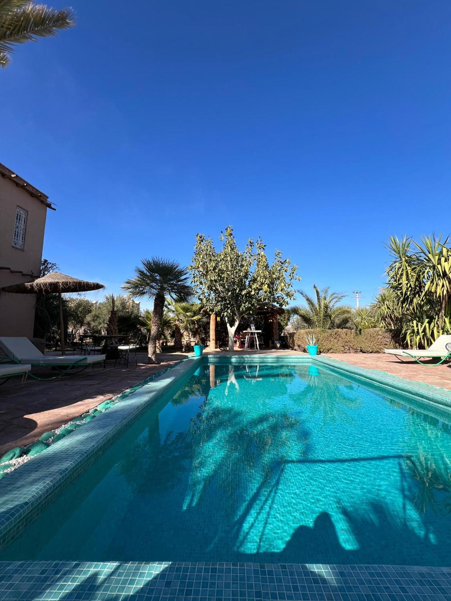Manzal Lahbab, 2villas 2bungalows 2piscines Et Jardins Guest house