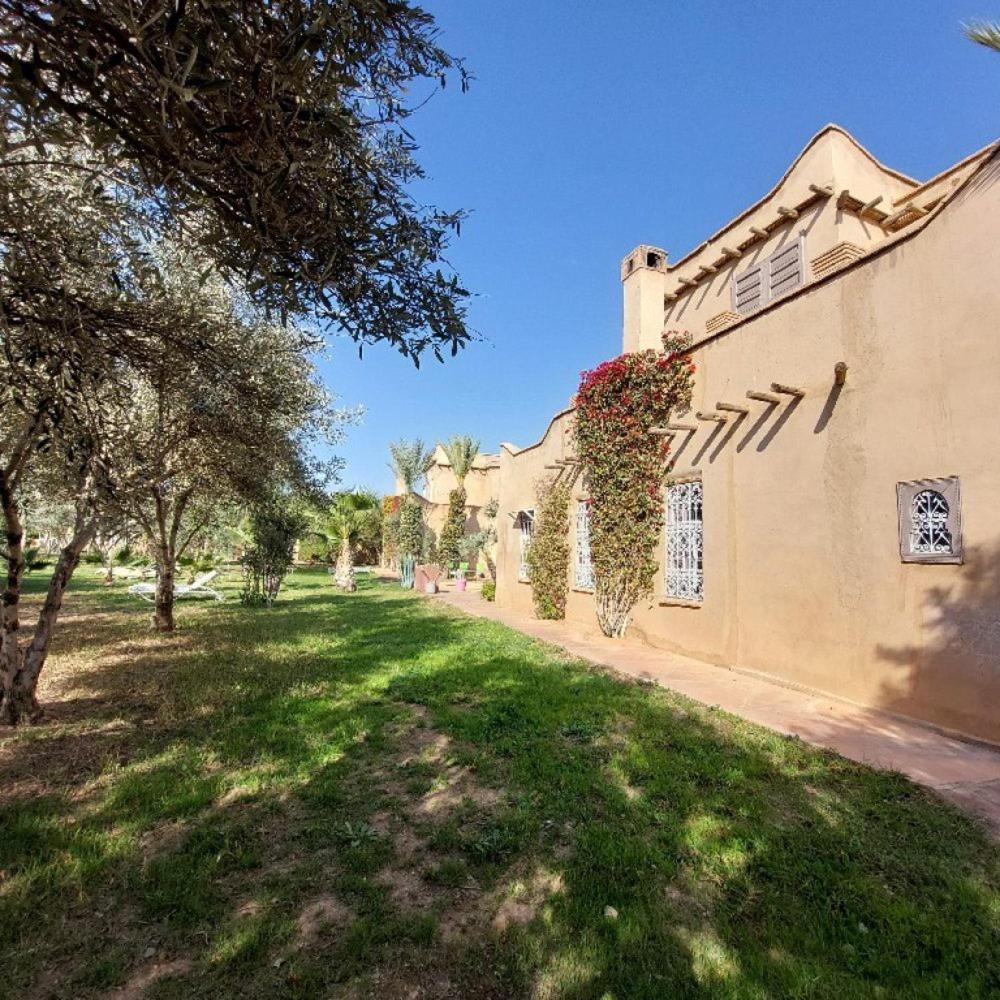 Manzal Lahbab, 2villas 2bungalows 2piscines Et Jardins Ouled Jelal