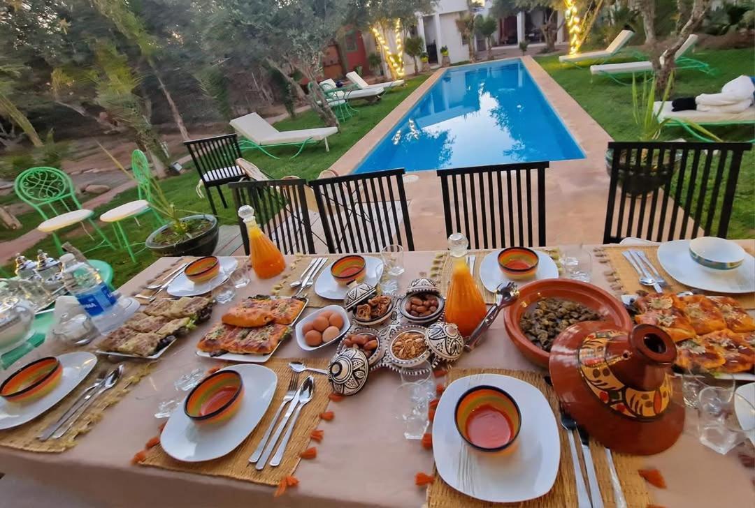 Manzal Lahbab, 2villas 2bungalows 2piscines Et Jardins
